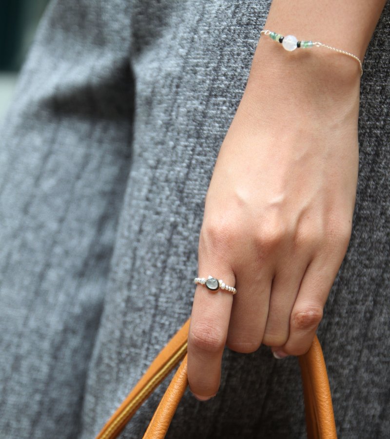 黑贝猫 925纯银 珠 戒指 cat shape mother pearl  925 silver ring - 戒指 - 宝石 黑色