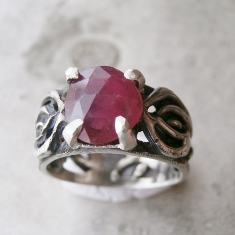 Ruby and rose ring - 戒指 - 宝石 