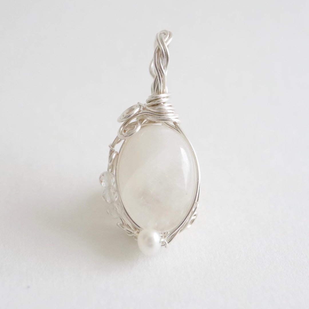 Rainbow Moonstone White Labradorite Natural Stone Pendant Top Wire Wrapping - 项链 - 半宝石 白色
