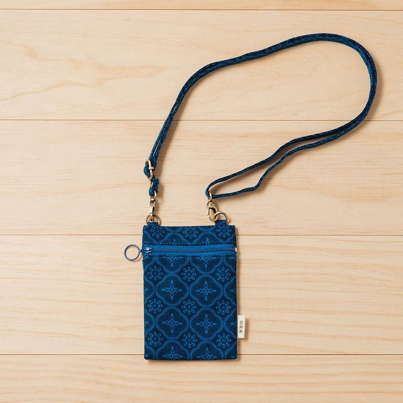 散步随身包/玻璃海棠/宅邸深蓝 - 侧背包/斜挎包 - 棉．麻 蓝色