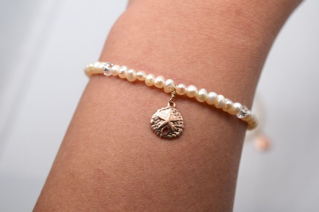 14K gold filled 优雅沙钱珍珠手链 Tiny Rice pearl bracelets - 手链/手环 - 贵金属 