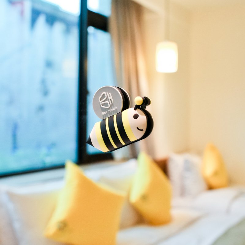 蜂巢 Q Bee 磁铁 - 冰箱贴/磁贴 - 塑料 