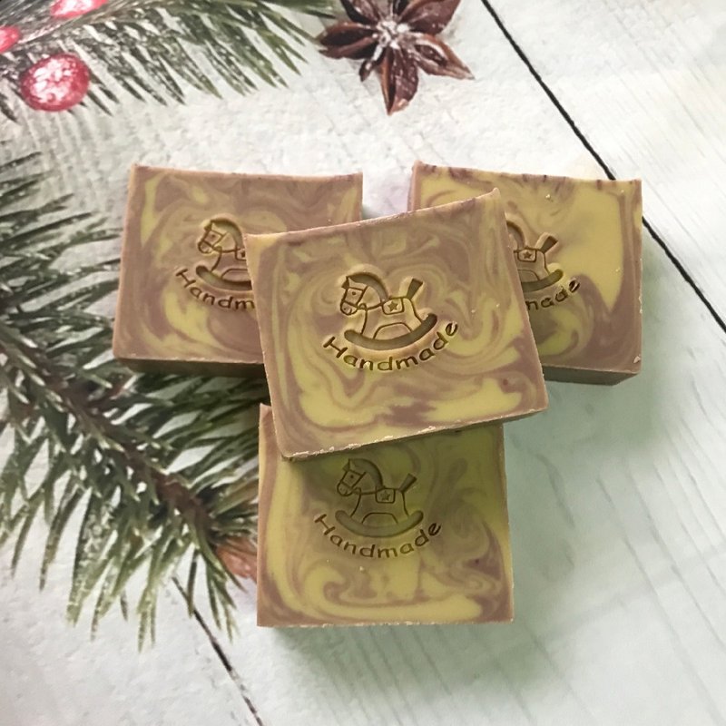 玫瑰乳霜皂/优雅仕女 - 肥皂/手工皂 - 植物．花 红色