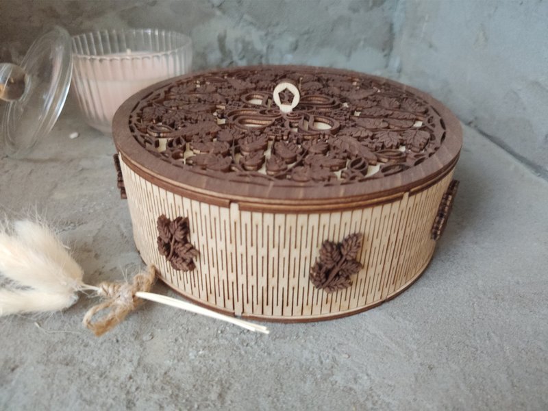 Wooden Organizer Round Box, Carved Wood Box, Mothers Day Gift Box - 收纳用品 - 木头 