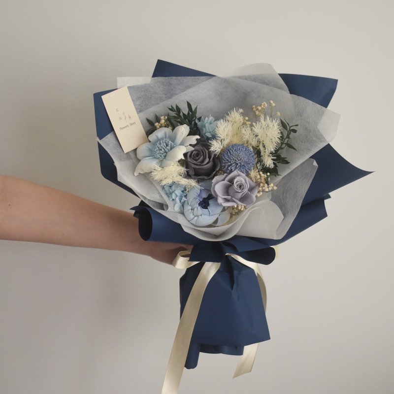 /神秘永生花束/毕业花束 求婚花束 捧花 生日花束 开幕花礼 玫瑰 - 干燥花/捧花 - 植物．花 灰色