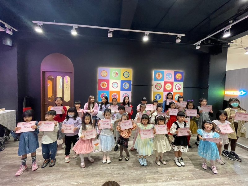 儿童造型师体验营 美甲 美发 美妆 - 户外/室内活动 - 其他材质 