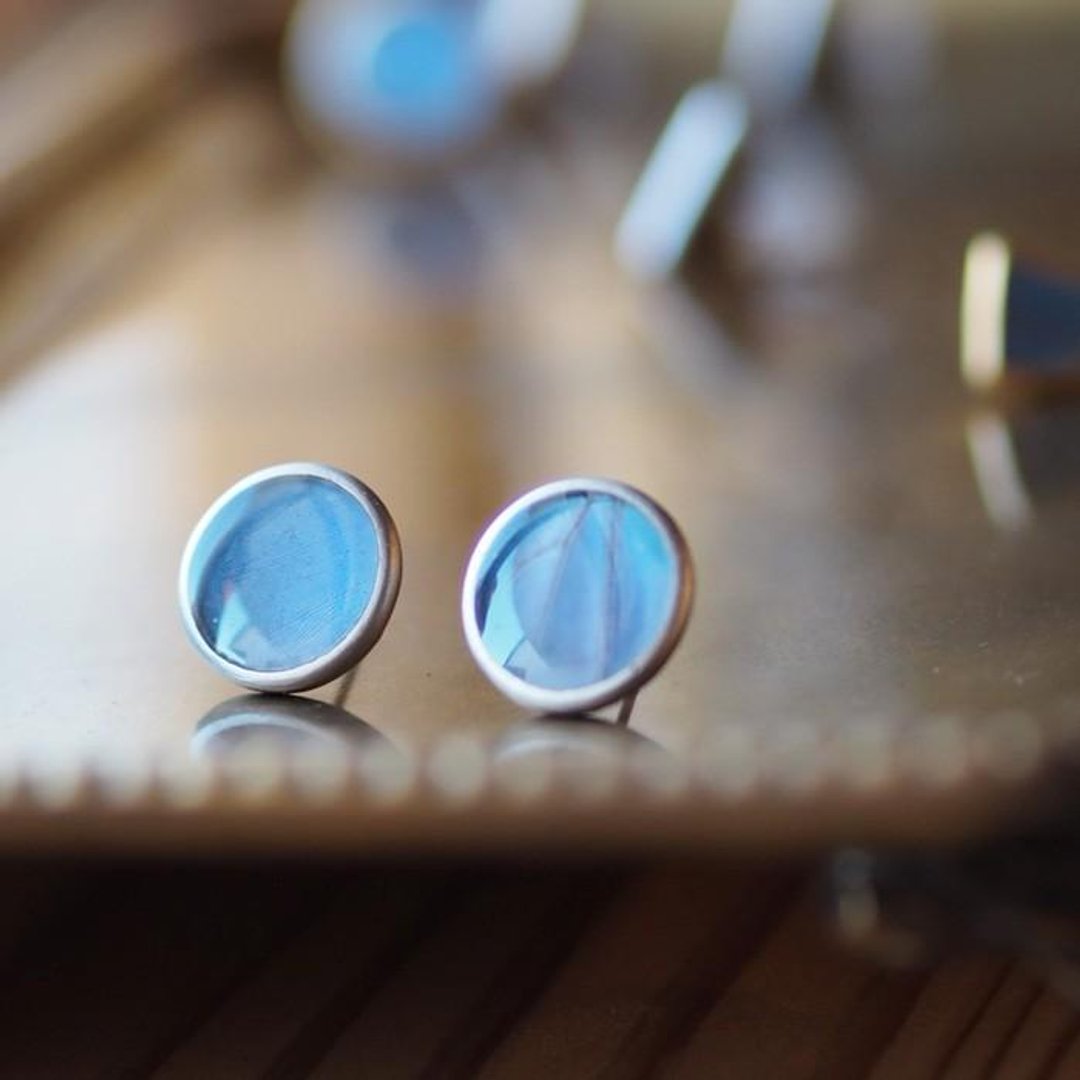 Morpho Butterfly Splash Earrings Brass RP Pair - 耳环/耳夹 - 其他金属 蓝色