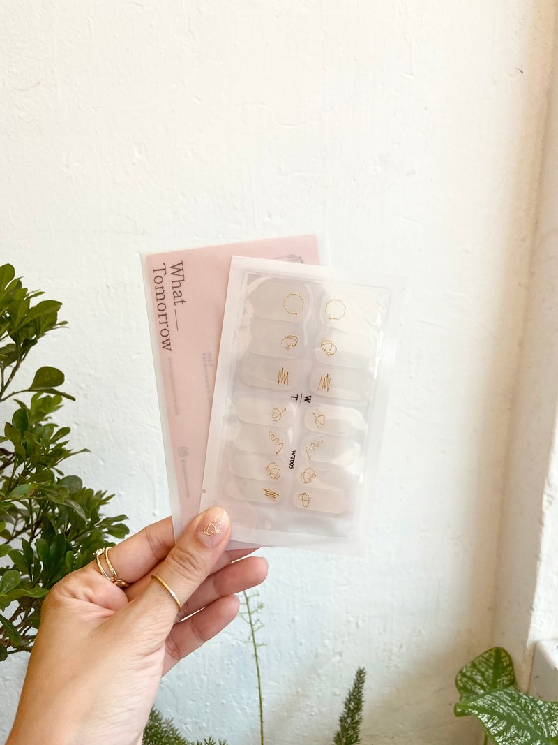 一贴即用。指甲贴。透明底烫金曲线。无毒无害无味 - 其他 - 其他材质 多色