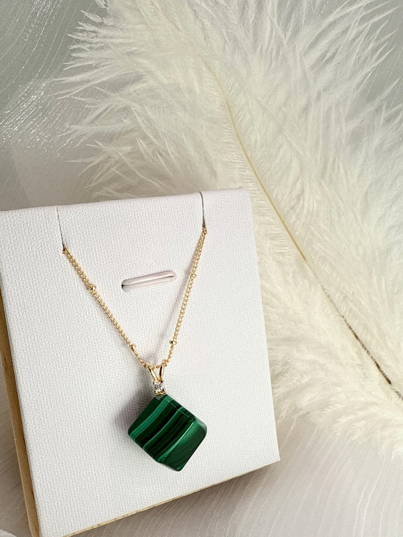 【TING】绿曜守域之印 - 孔雀石原矿守护项链 - 项链 - 水晶 绿色