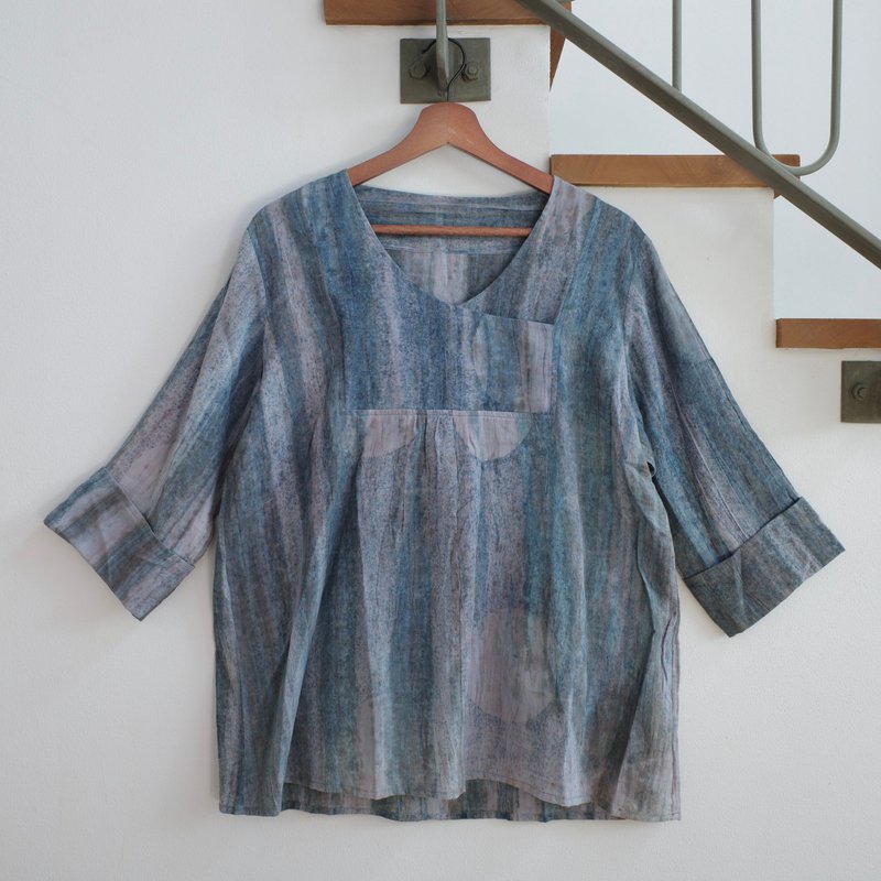 n a t u r e blouse / natural dye / soft cotton - 女装上衣 - 棉．麻 紫色