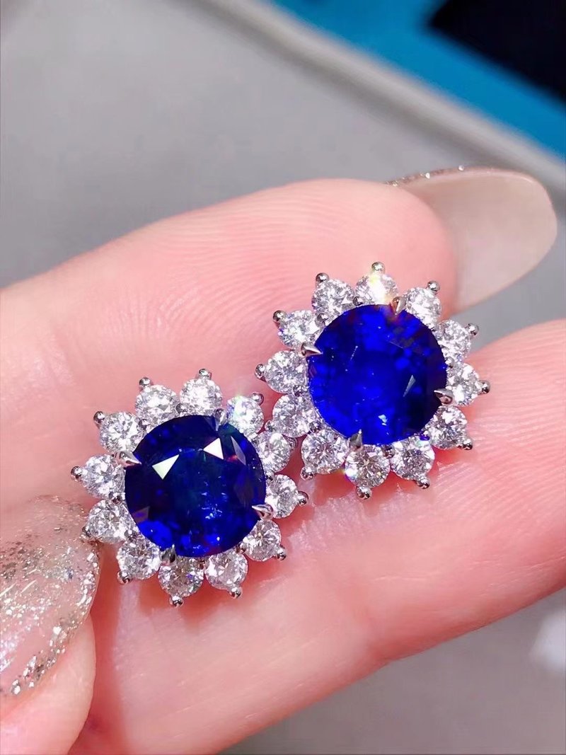 4.49无烧蓝宝石耳环(蓝宝石.红宝石.碧玺.尖晶石) - 耳环/耳夹 - 宝石 