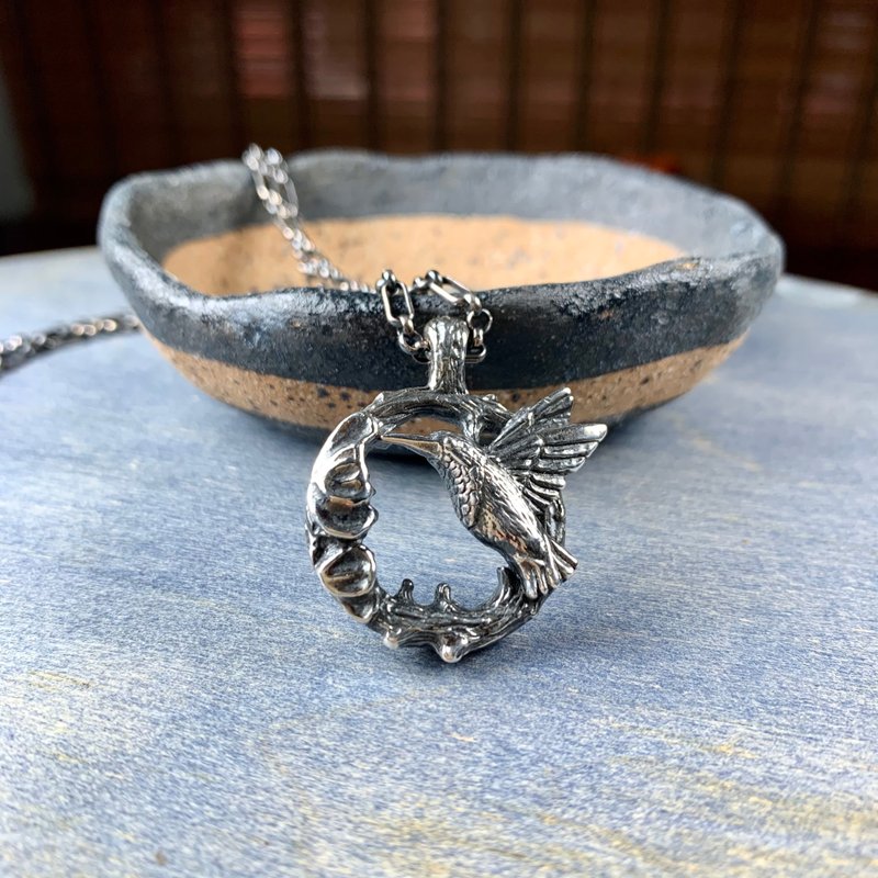 A Lu 蜂鸟925硫化纯银坠/手工雕制限量款/坠子重约11g 赠纯银项链 - 项链 - 纯银 银色