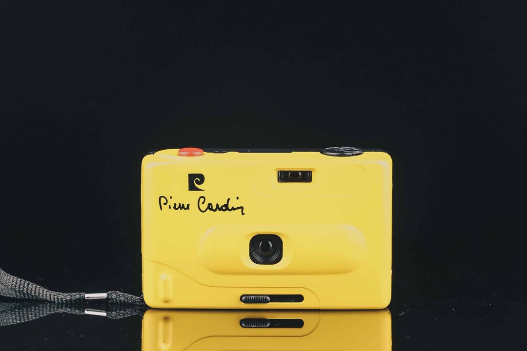 Pierre Cardin FOCUS FREE 35MM FILM CAMERA #135底片相机 - 相机 - 其他金属 黑色