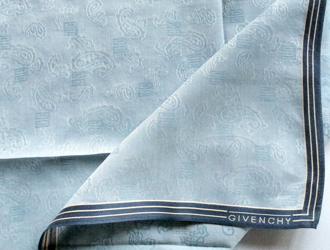 古董 Givenchy 佩斯利图案织纹手帕 男士礼物 19 x 18 英寸 - 手帕/方巾 - 棉 蓝色