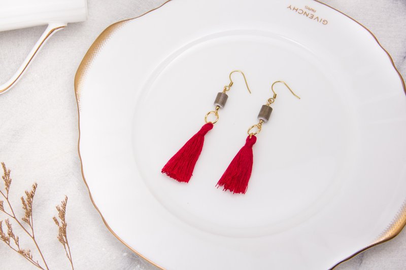 民族风流苏耳环-咖啡红 - 耳环/耳夹 - 纸 红色