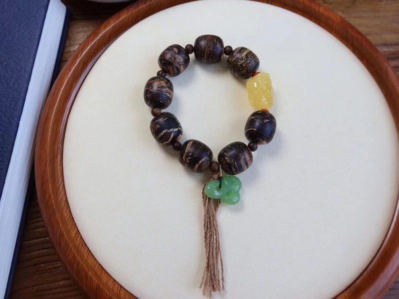 越南。结瘤沈香木 - 手链/手环 - 宝石 