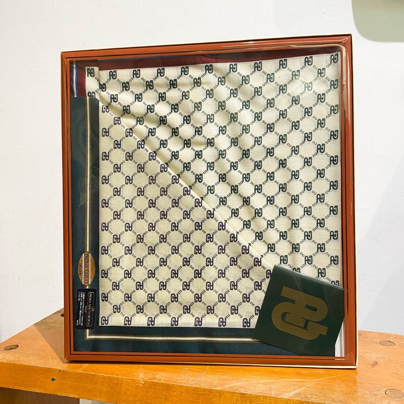 中古Paolo Gucci|100%全新|古着棉巾|手巾|方巾|手帕|围巾|头巾 - 丝巾 - 棉．麻 白色
