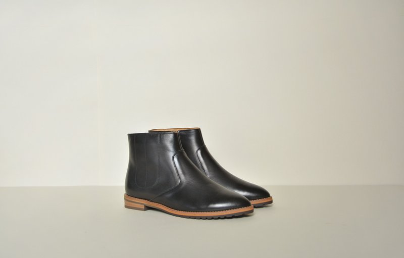 尖头踝靴 BN01黑【出清品】出清商品售出后只换货恕不退货 - 女款短靴 - 真皮 黑色