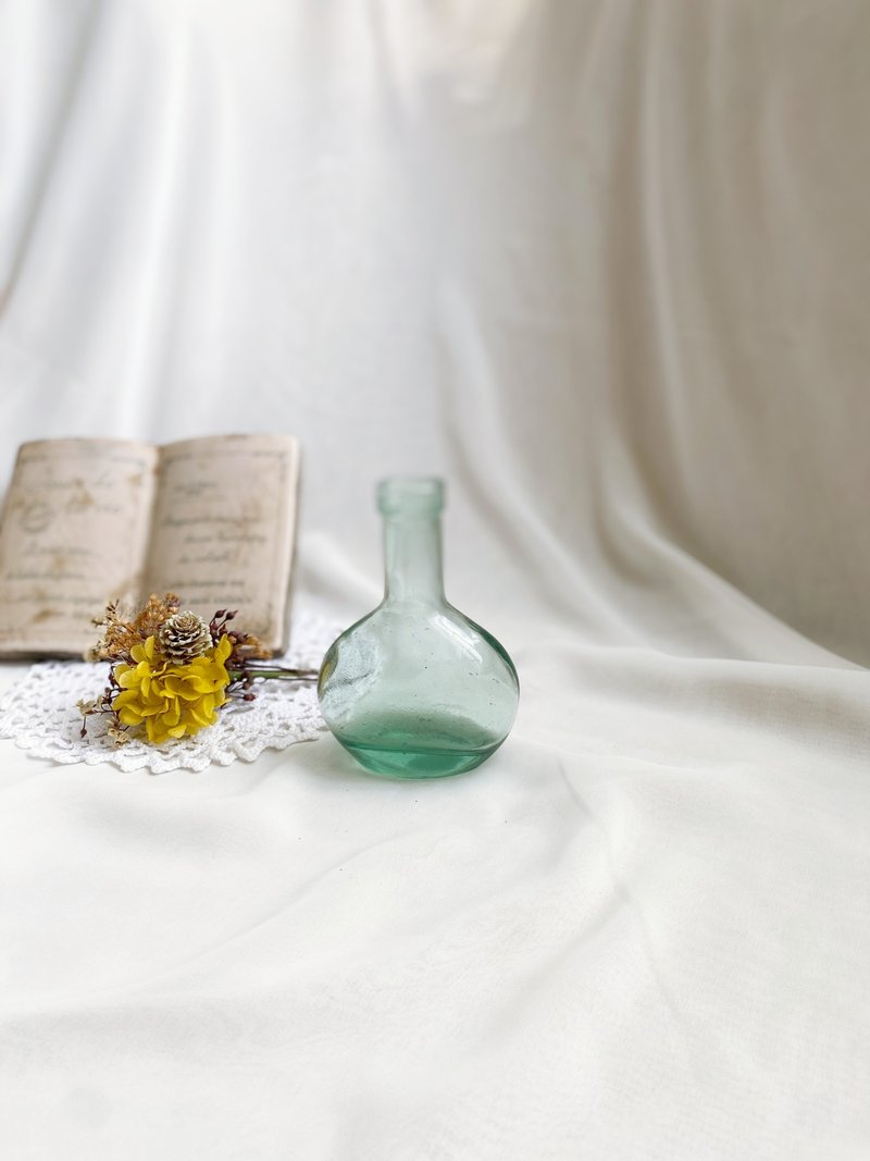 【好日恋物】德国复古玻璃手作浅绿色老件花瓶罐收纳储物罐 - 摆饰 - 玻璃 绿色