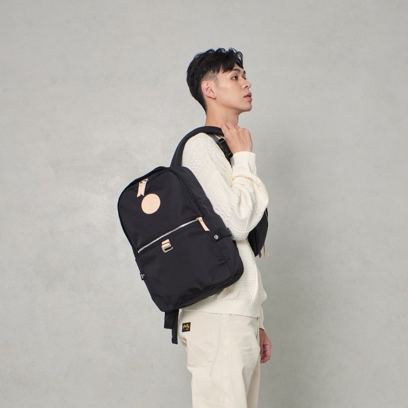 Netta 都会轻旅系列 防泼水后背包L (5色) 15寸 电脑包 植鞣皮革 - 电脑包 - 聚酯纤维 黑色