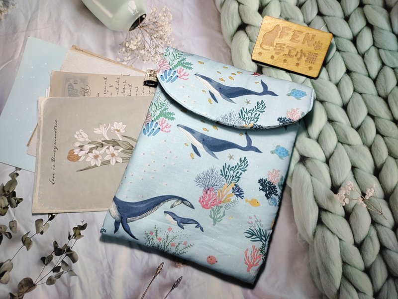 袋物系列-美国限量布薄棉布水蓝海鲸鱼款收纳袋-7.8寸收纳保护袋- - 平板/电脑保护壳 - 棉．麻 