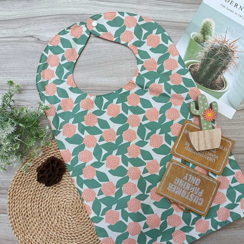 【成人/老人防水围兜】韩系花卉 - 围嘴/口水巾 - 防水材质 粉红色