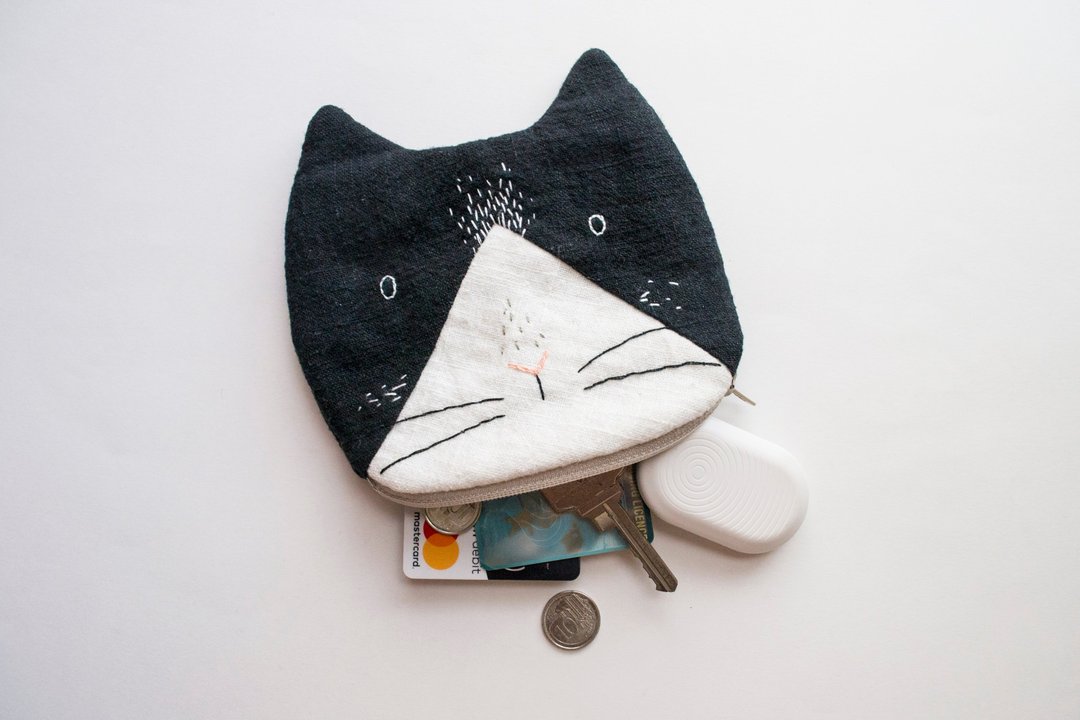 Tuxedo Cat small zip pouch case - 皮夹/钱包 - 棉 多色