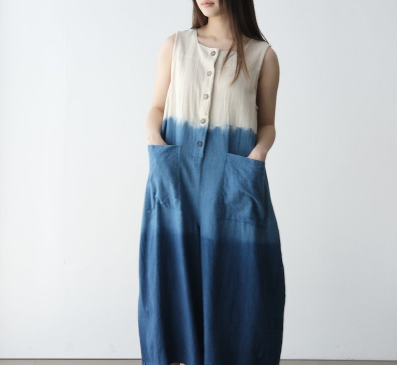 【棉麻手工蓝染】 寬鬆方领/无袖连体裤 - 女装长裤 - 棉．麻 蓝色