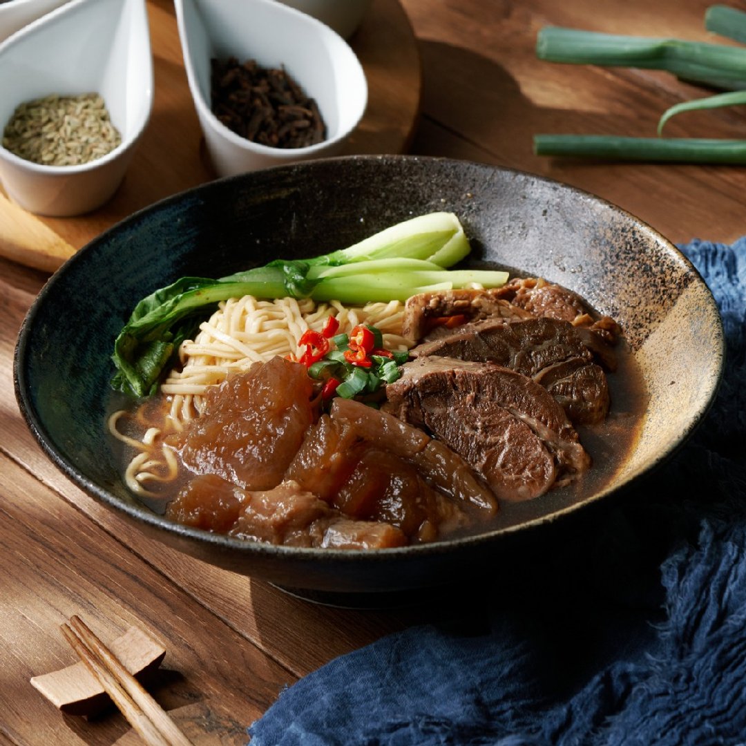 大拙匠人 极上红烧半筋半肉牛肉面(590g/盒) - 面/面线/米粉 - 其他材质 咖啡色