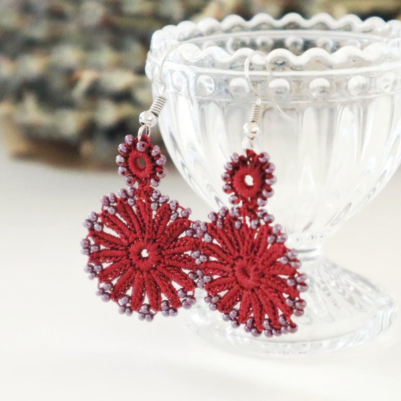 OYA crochet Earrings  - TAROT -  Red Autumn - 耳环/耳夹 - 绣线 红色