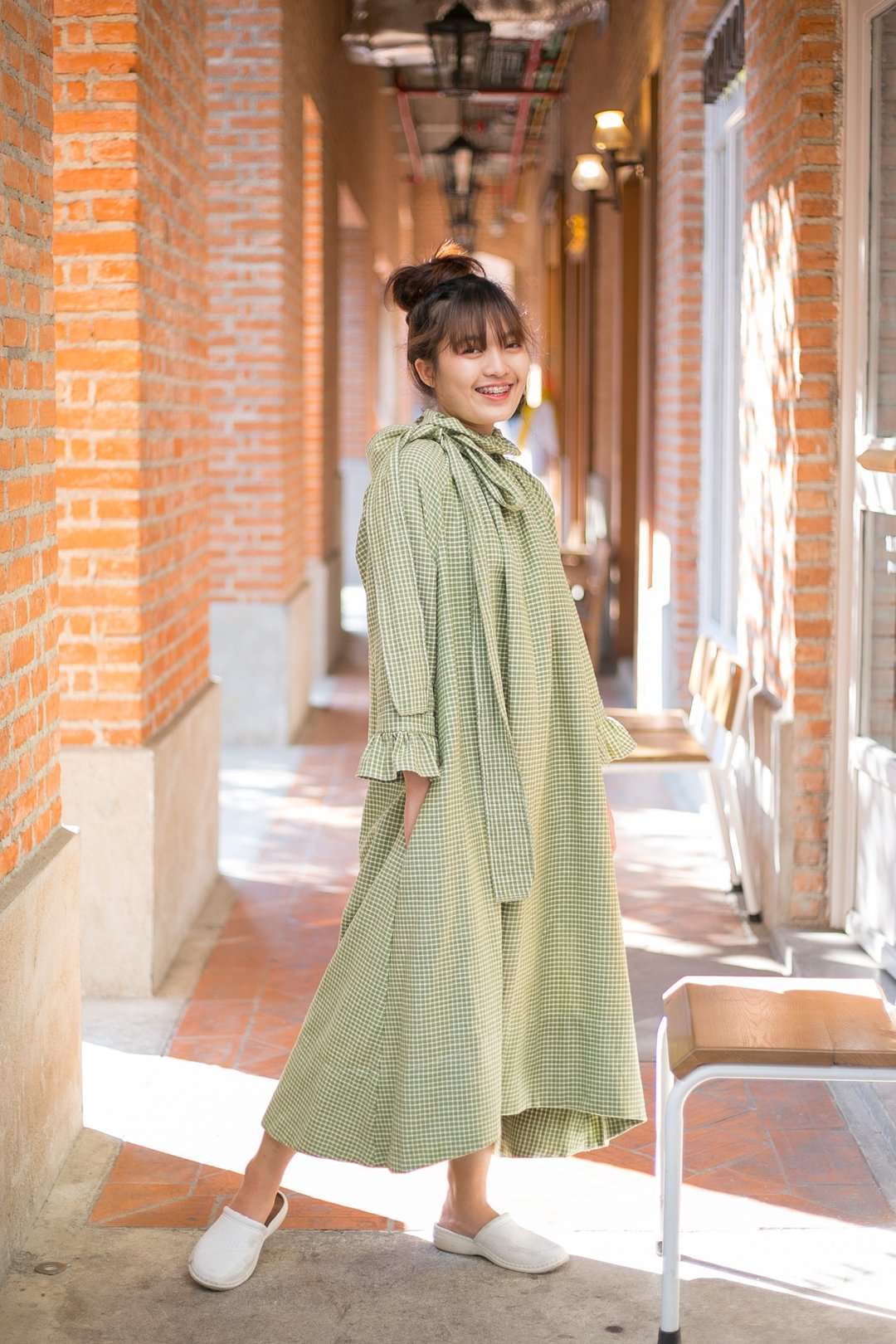 Long turtleneck dress in hand-woven cotton - 洋装/连衣裙 - 棉．麻 绿色