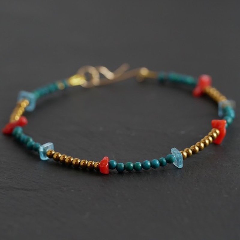 Italian Coral,Malachite&Apatite Bracelet - 手链/手环 - 宝石 绿色