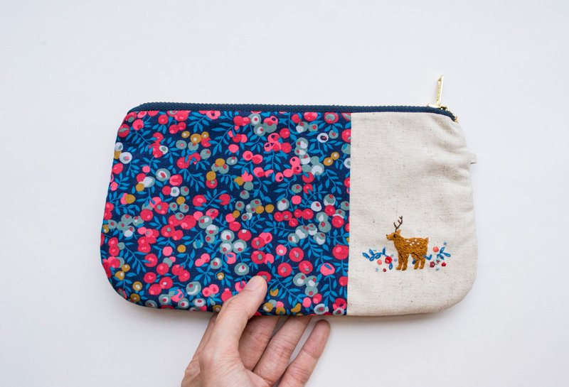 鹿 Deer Embroidered Liberty Print Zip Pouch - 零钱包 - 棉．麻 多色