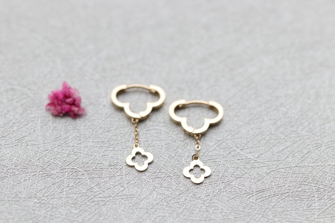 14K 四叶垂坠金耳扣耳环 - 耳环/耳夹 - 贵金属 金色