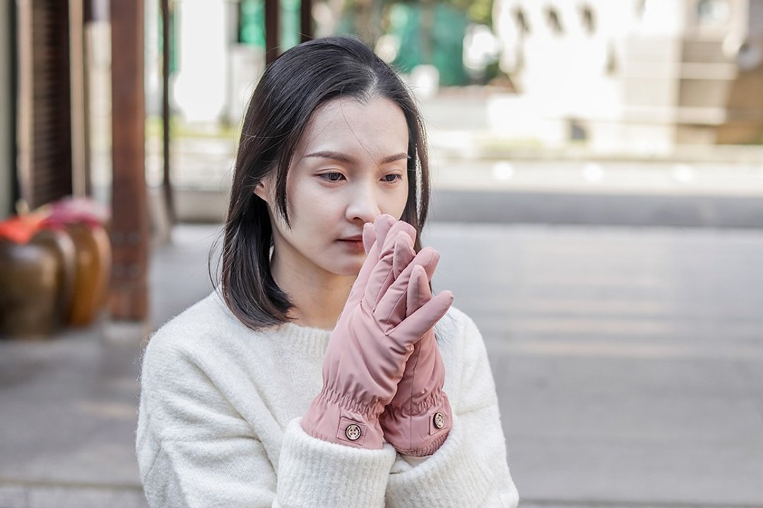 Unni扣叩手套(防风.微防水.触屏) 保暖 御寒 绒毛 刷毛 挡风 滑雪 - 手套 - 聚酯纤维 粉红色