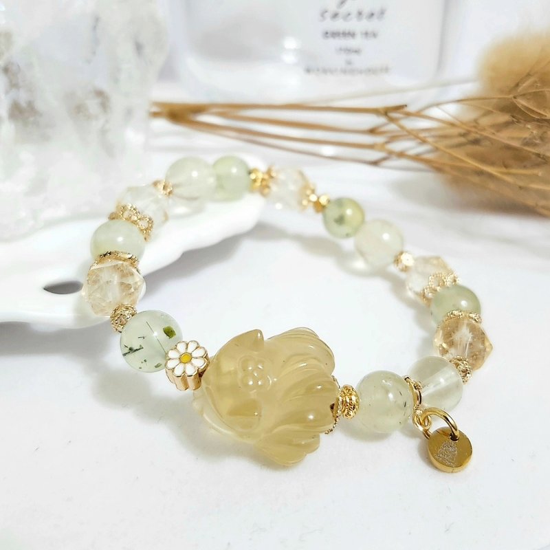 浅黄晶九尾狐设计手链/助事业运、招财之搭配水晶 - 手链/手环 - 水晶 黄色