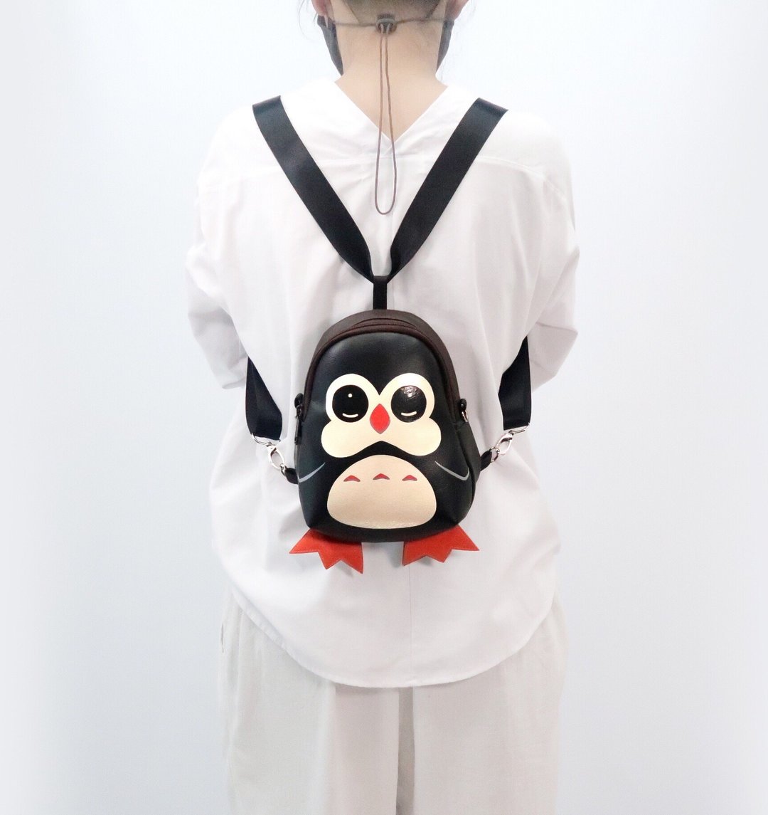 Penguin Mini backpack, Crossbody bag,hand painted bag,handmade backpack. - 后背包/双肩包 - 人造皮革 黑色