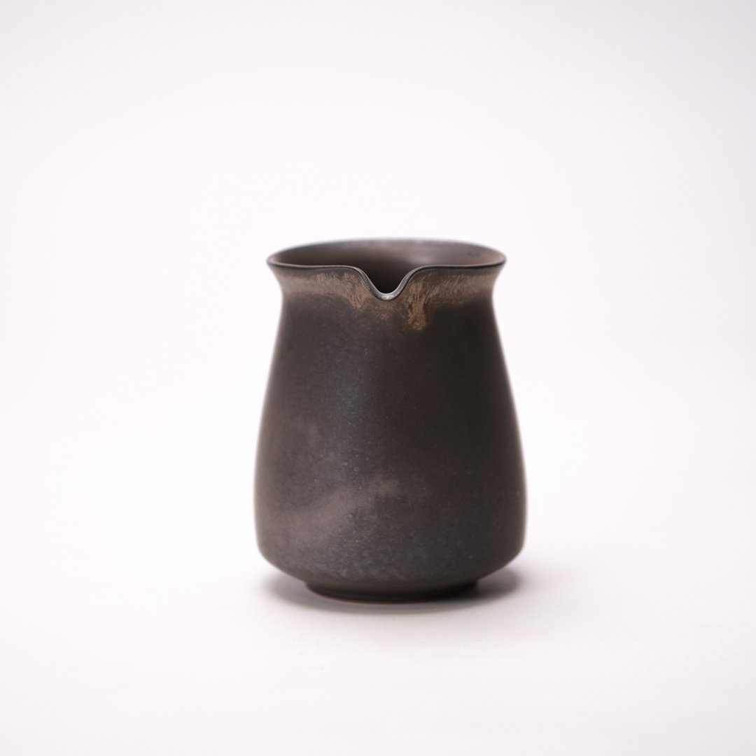陶作坊│工艺商品_小茶海_翫玩系列_铁锈色150ml - 酒杯/酒器 - 陶 黑色