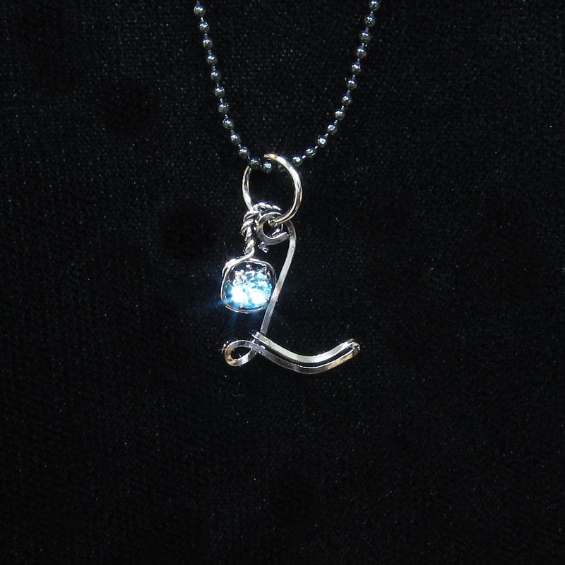 Winwing金属线编织项链-【字母系列ＫＬＭＮＯ】 - 项链 - 其他金属 