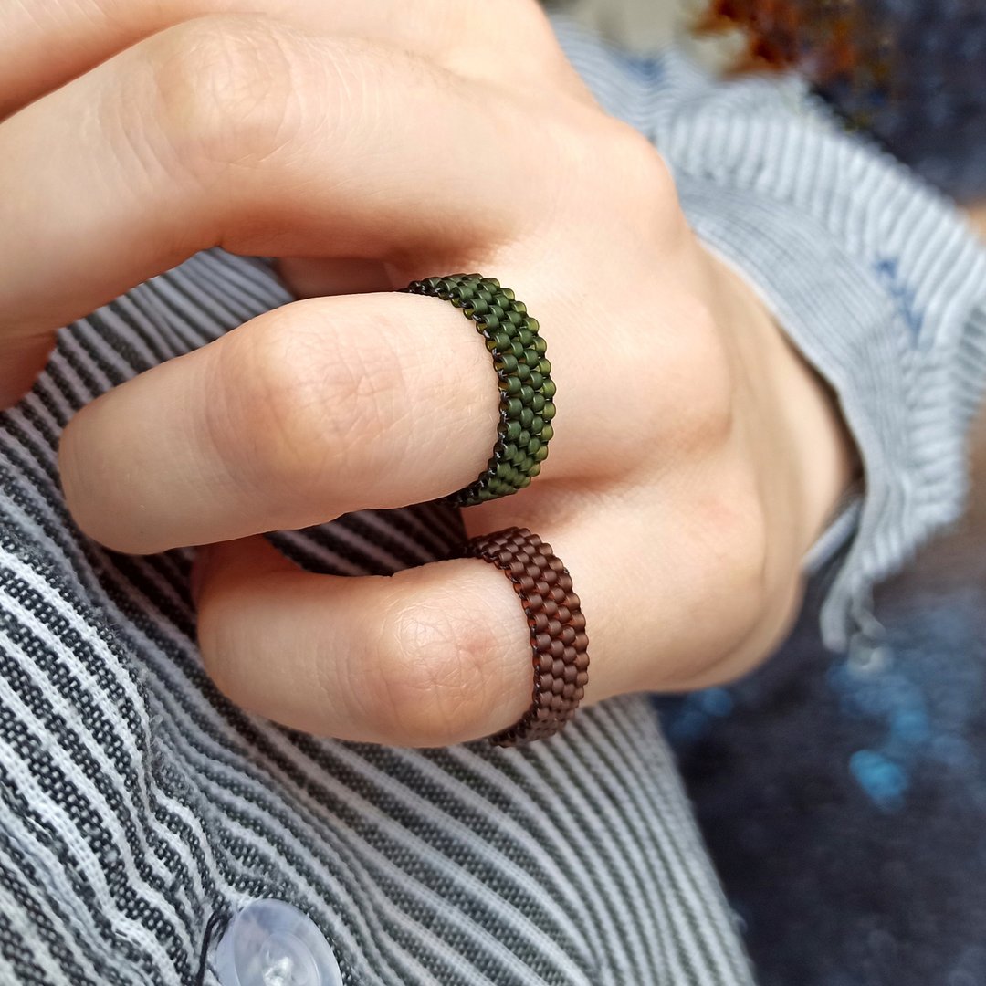 手工 咖啡色戒指 绿色戒指 手工串珠饰品 弹性戒指 伸缩戒指 - 戒指 - 玻璃 绿色