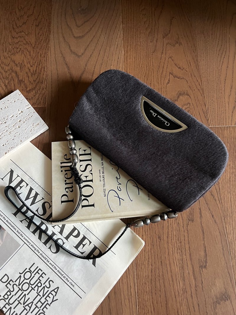 Dior珠珠半月包 - 侧背包/斜挎包 - 真皮 