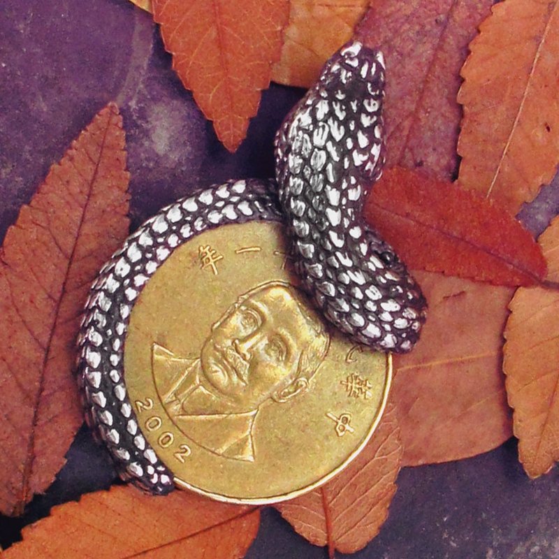 丛林风 钱夹 蟒蛇银元 钱夹 银墬(不含链)-ART64 - 项链 - 纯银 灰色