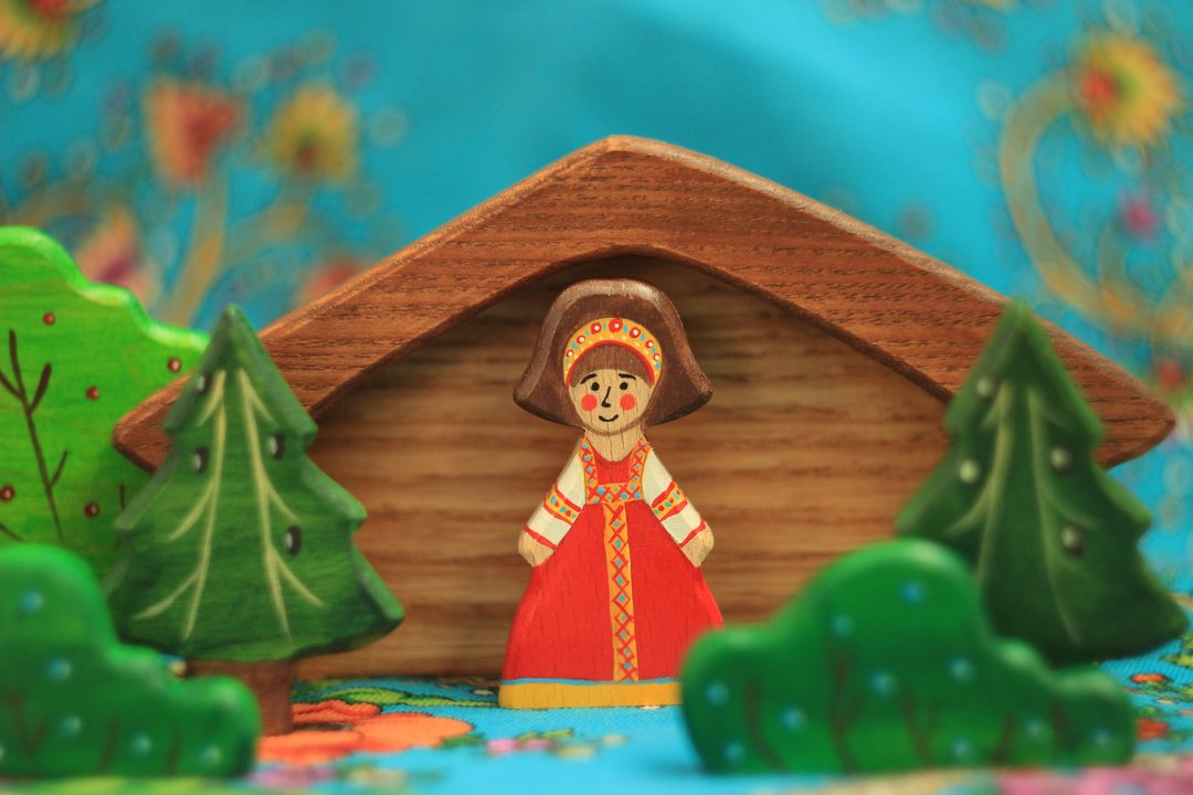 Wooden Russian doll girl. Little gnome Marya - 玩具/玩偶 - 木头 红色