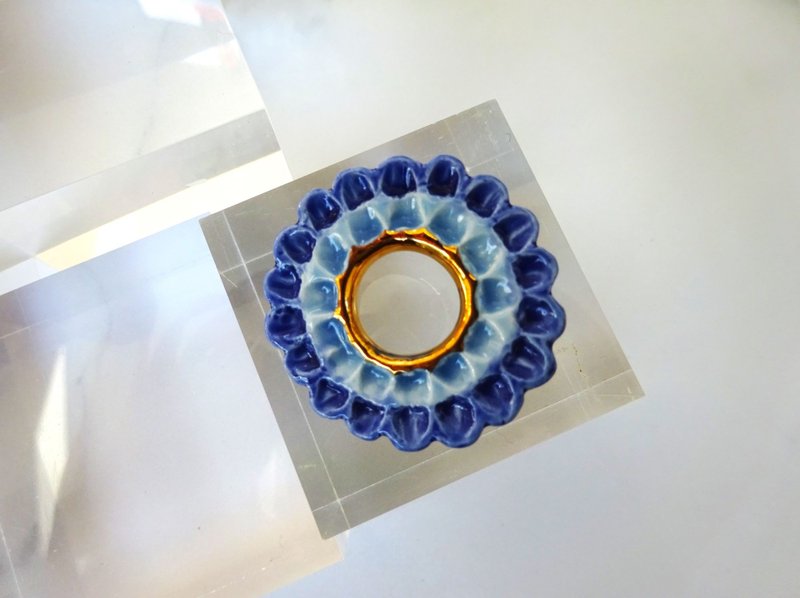 花朵胸针 - 大理花 - 蓝色与浅蓝色 - 胸针 - 陶 蓝色