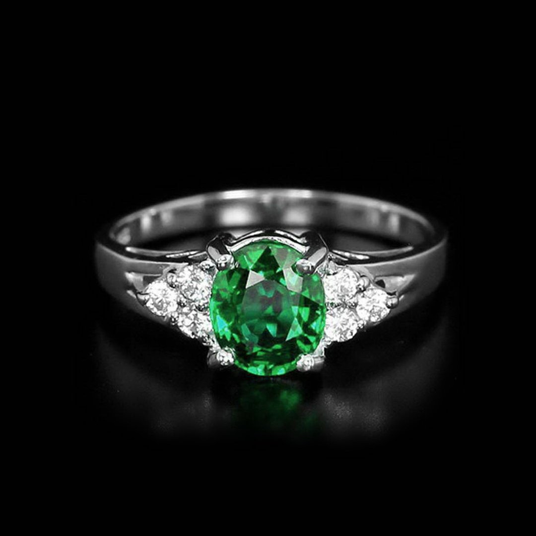 鲜绿色天然拓帕石纯银戒指 9 x 7 mm，赠礼或纪念日戒指 - 戒指 - 纯银 绿色
