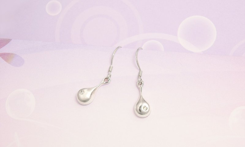 点点滑落的雨滴 / 纯银镶白钻耳环(耳针式) - 耳环/耳夹 - 宝石 银色