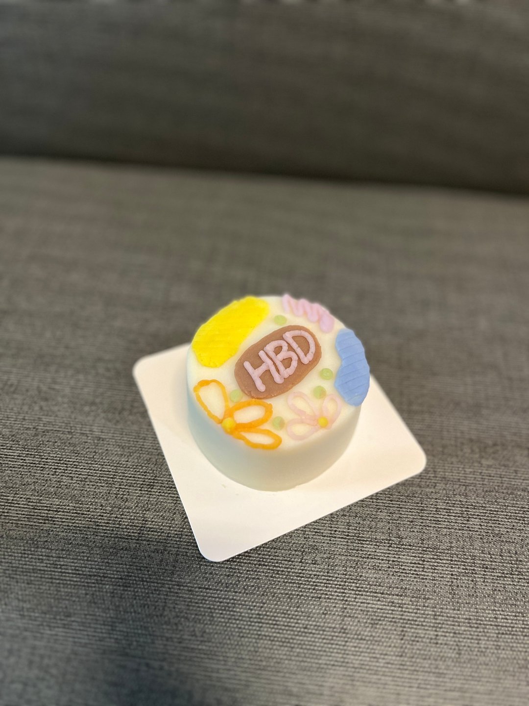 限自取 三日前预定 巴克叔叔 迷你2.5寸涂鸦宠物蛋糕 狗狗蛋糕 - 零食/点心 - 新鲜食材 咖啡色