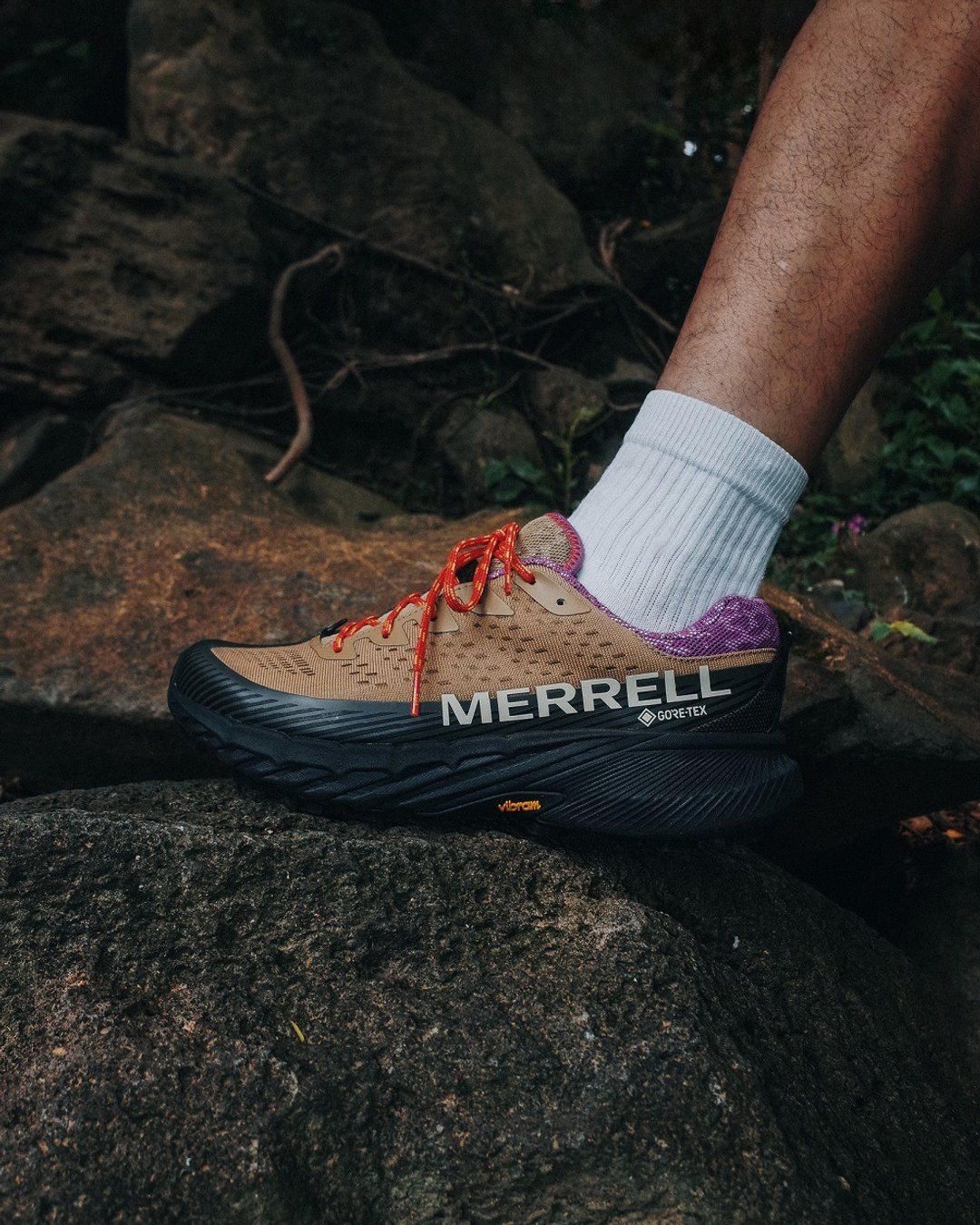 MERRELL AGILITY PEAK 5 GTX 防水越野跑鞋 男鞋 拿铁棕 - 男款运动鞋/球鞋 - 防水材质 咖啡色