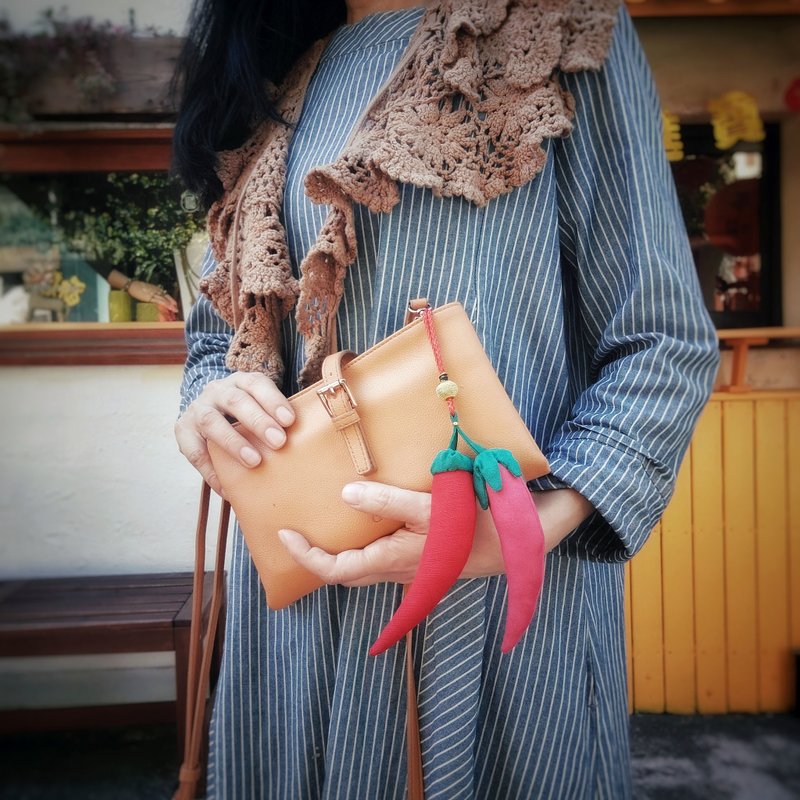 红火成椒挂饰 - 吊饰 - 棉．麻 红色