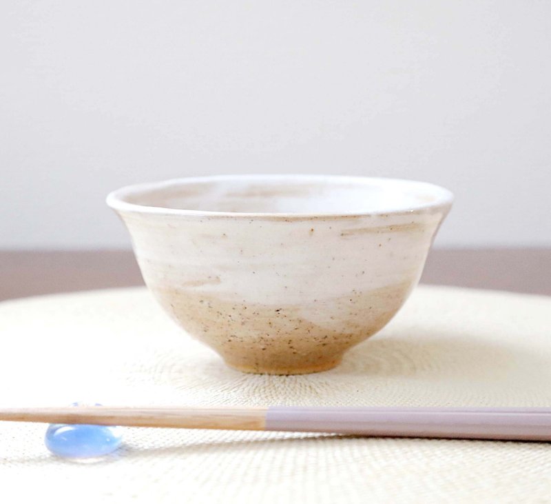 沁蕴陶香 御影土与白化妆的饭碗 1 - 碗 - 陶 咖啡色